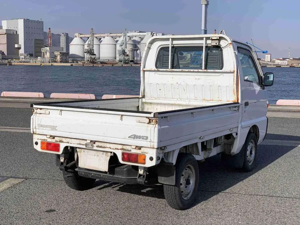 1997 Suzuki Carry, 4WD and AC, a Kei Truck, for sale at Sunshine Imports in Austin, TX (photo 3 of 11)