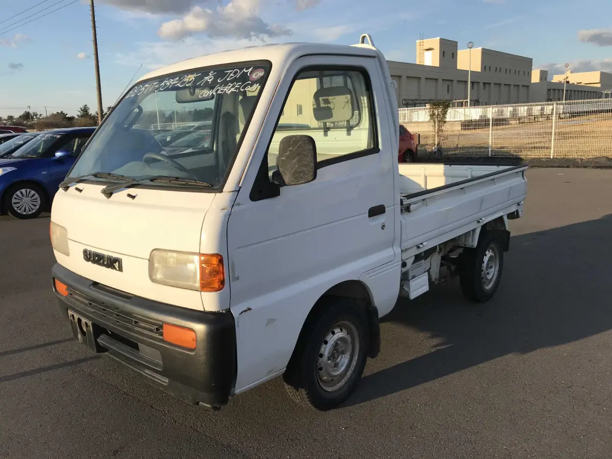 1997 Suzuki Carry, 4WD, a Kei Truck, for sale at Sunshine Imports in Austin, TX (photo 2 of 11)