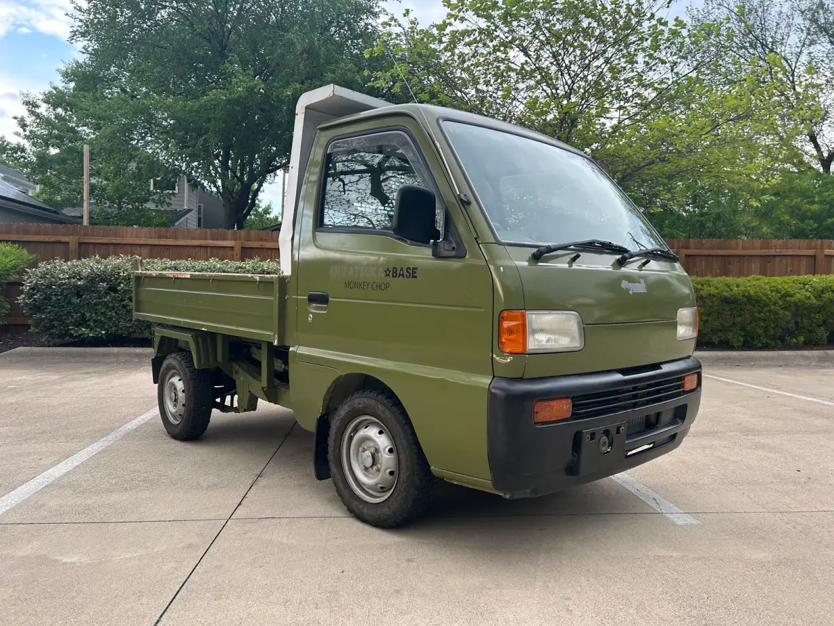 1997 Suzuki Carry Dump, 2WD + AC, a Kei Truck, for sale at Sunshine Imports in Austin, TX (photo 2 of 12)