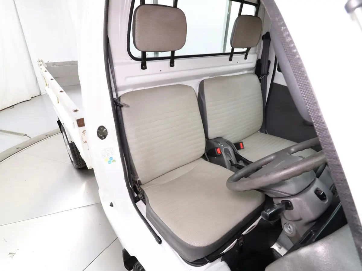 1997 Suzuki Carry Dump Bed, a white Kei Truck, for sale at Duncan Imports & Classic Cars in Christiansburg, VA (photo 19 of 45)