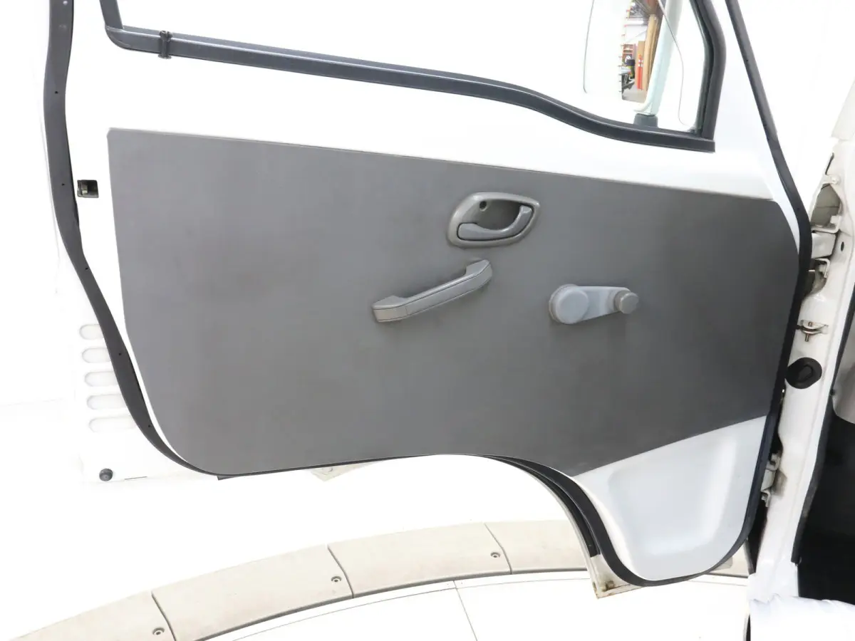 1997 Suzuki Carry Dump Bed, a white Kei Truck, for sale at Duncan Imports & Classic Cars in Christiansburg, VA (photo 21 of 45)