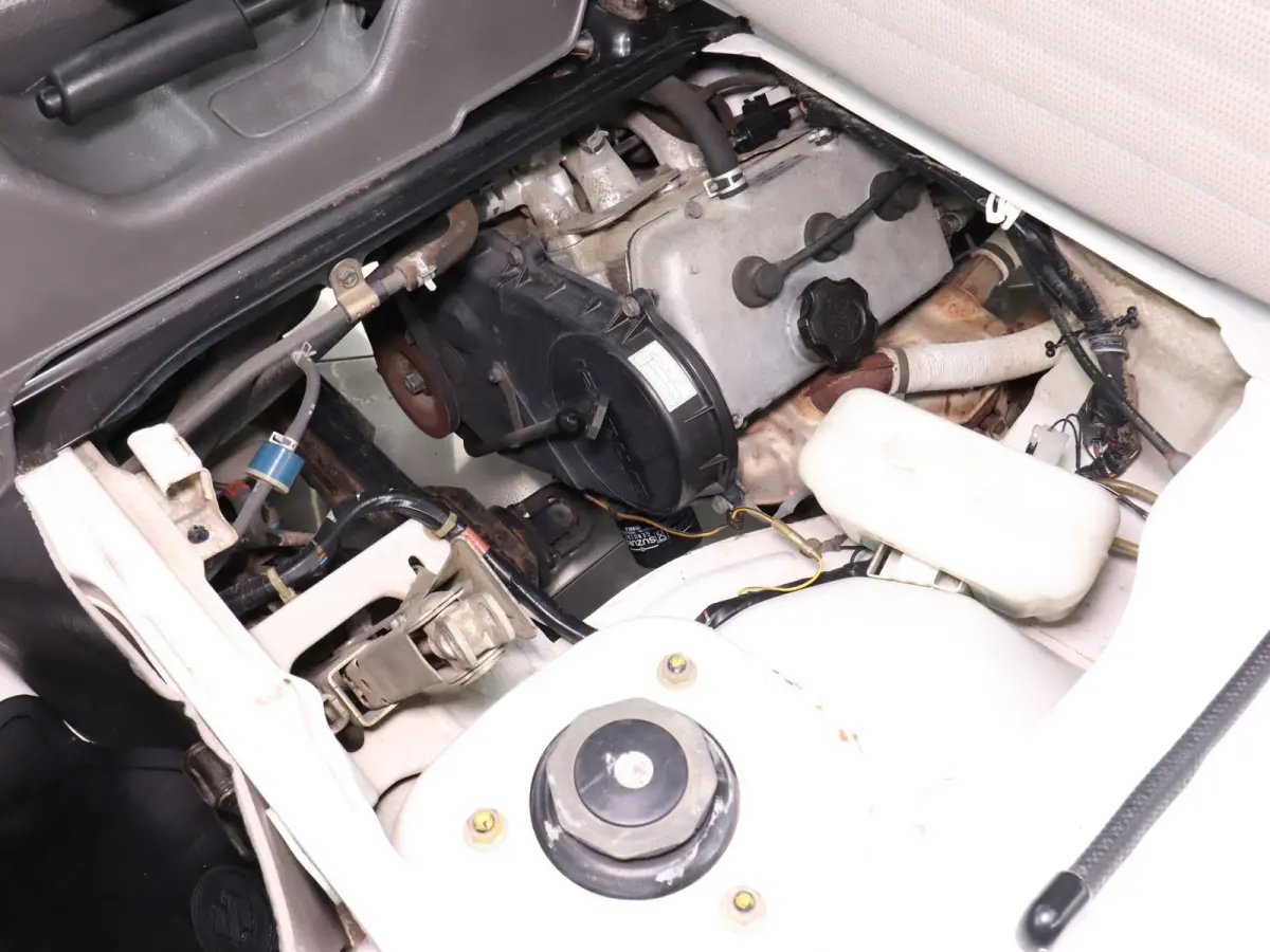 1997 Suzuki Carry Dump Bed, a white Kei Truck, for sale at Duncan Imports & Classic Cars in Christiansburg, VA (photo 24 of 45)