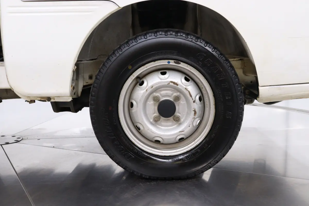 1997 Suzuki Carry Dump Bed, a Kei Truck, for sale at Duncan Imports & Classic Cars in Christiansburg, VA (photo 25 of 57)