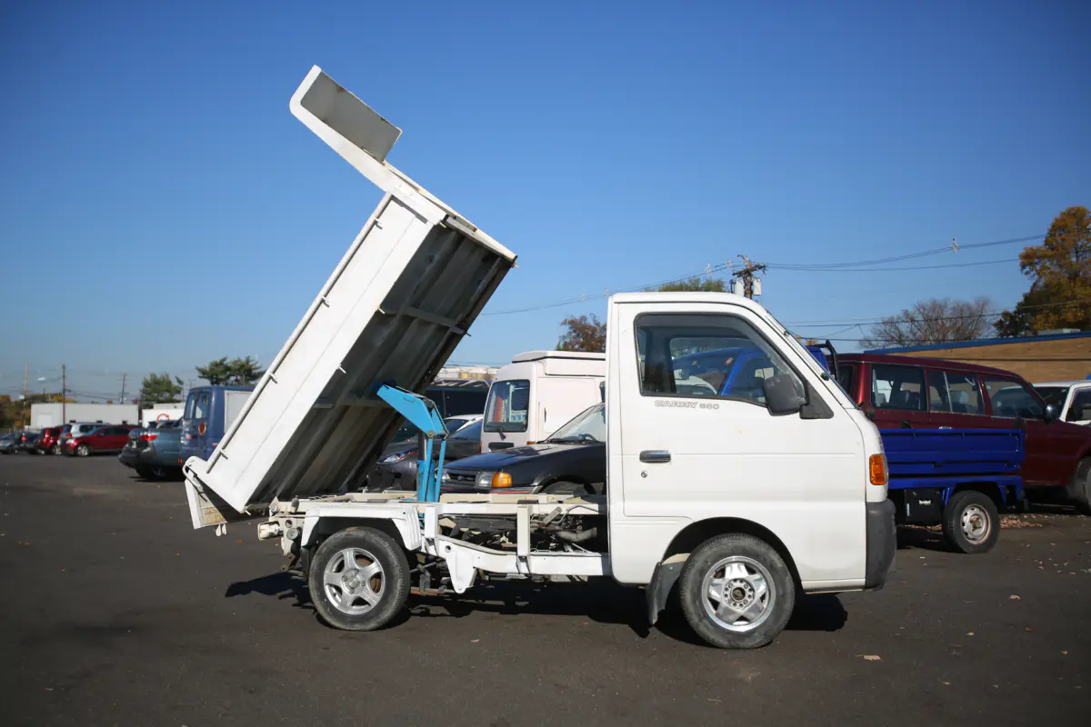 1997 Suzuki Carry Dump, a Kei Truck, for sale at Street Legal Mini Trucks in Philadelphia, PA (photo 6 of 9)