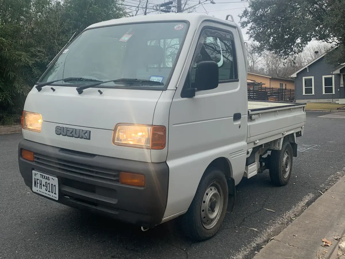1997 Suzuki Carry, a Kei Truck, for sale at Sunshine Imports in Austin, TX (photo 2 of 7)