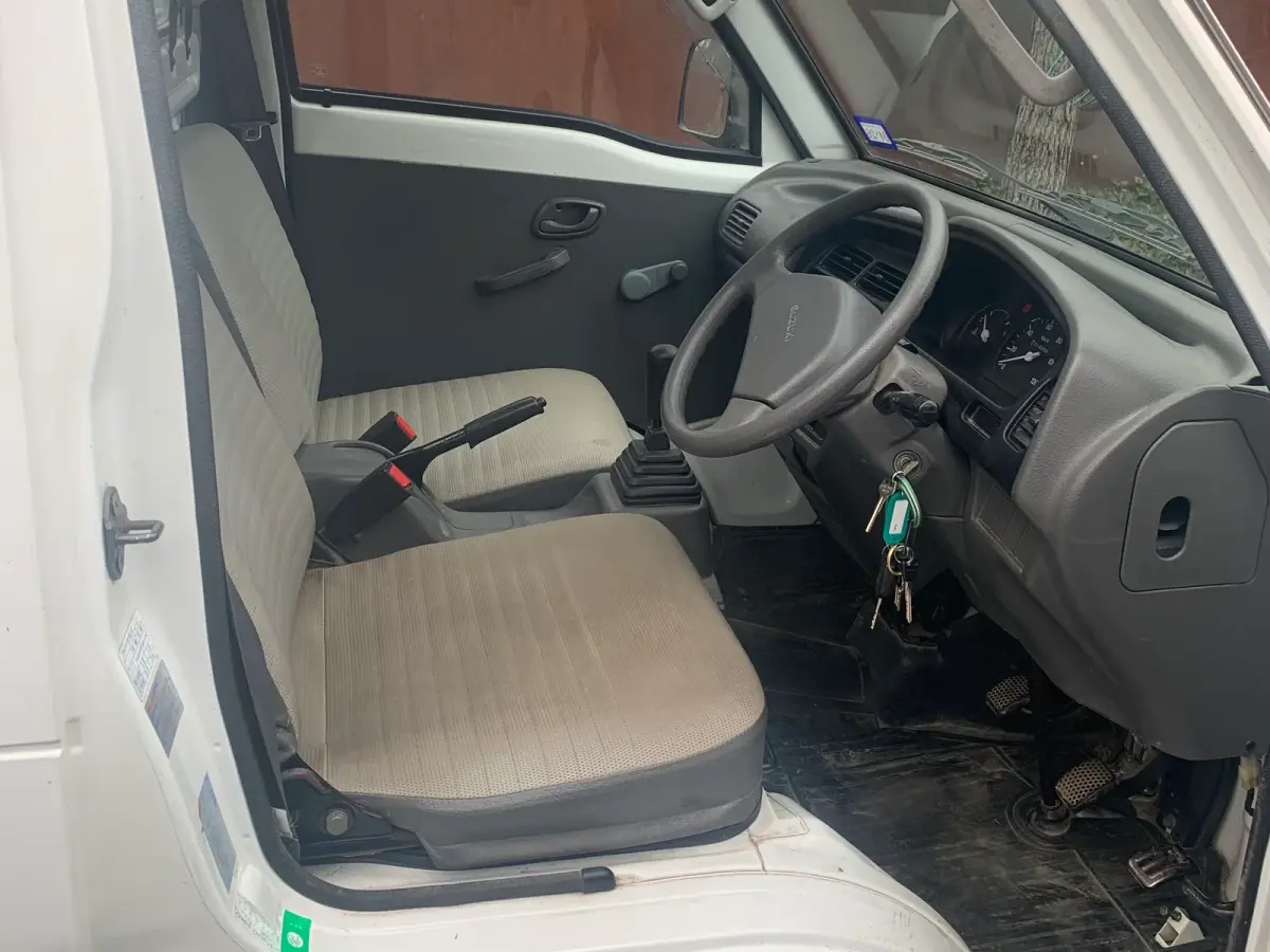 1997 Suzuki Carry, a Kei Truck, for sale at Sunshine Imports in Austin, TX (photo 7 of 7)