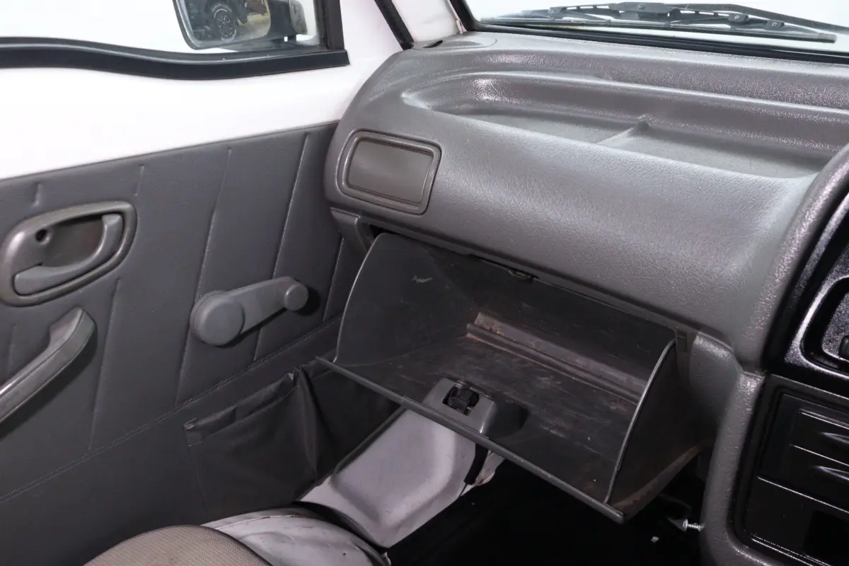 1997 Suzuki Carry, a white Kei Truck, for sale at Duncan Imports & Classic Cars in Christiansburg, VA (photo 43 of 45)