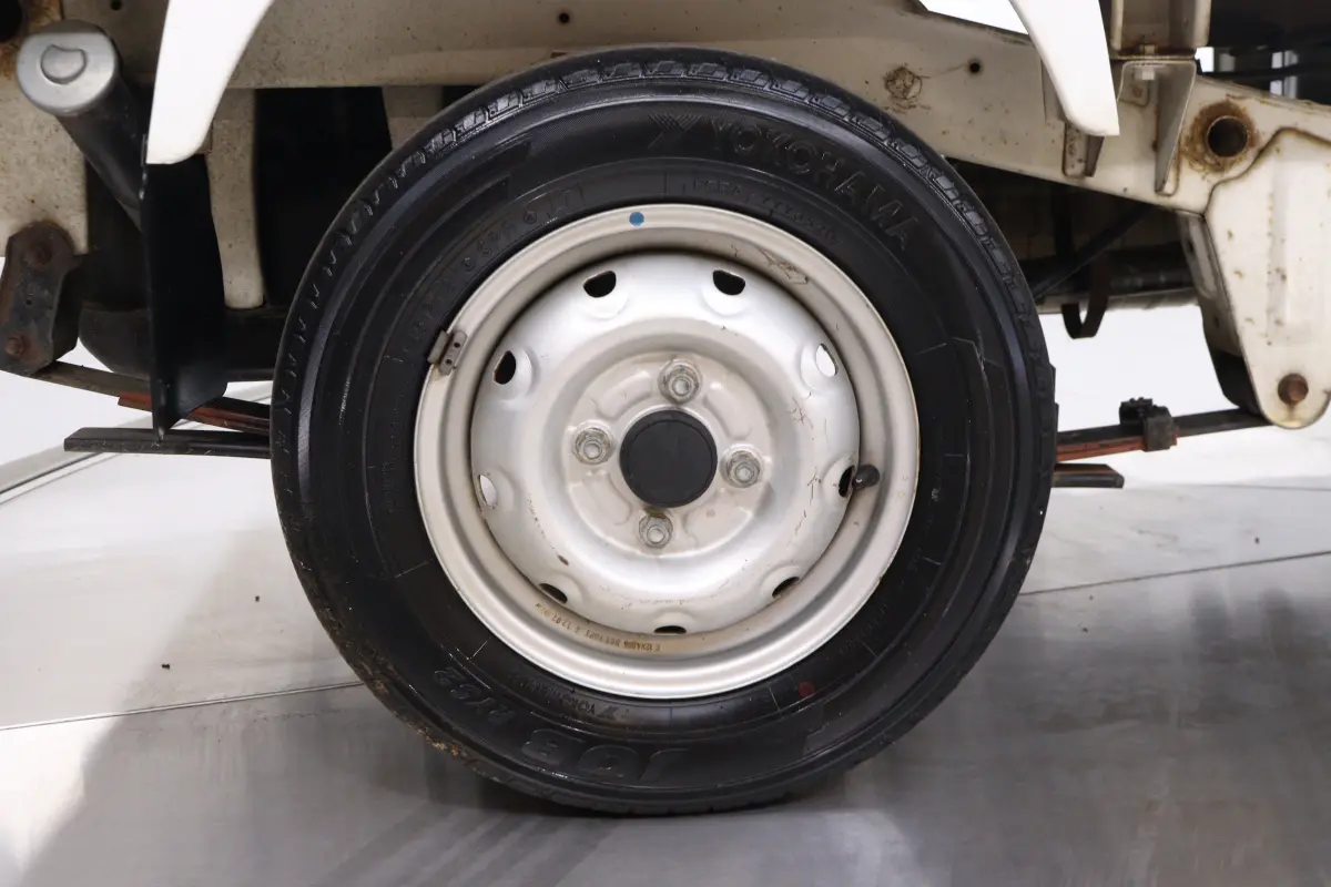 1997 Suzuki Carry, a white Kei Truck, for sale at Duncan Imports & Classic Cars in Christiansburg, VA (photo 25 of 49)