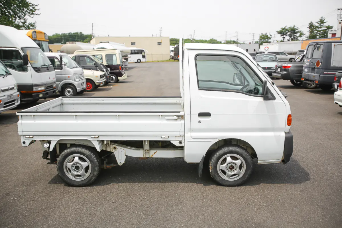 1997 Suzuki Carry, a Kei Truck, for sale at Street Legal Mini Trucks in Philadelphia, PA (photo 8 of 12)