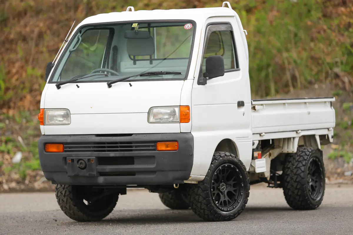 1997 Suzuki Carry, a Kei Truck, for sale at Street Legal Mini Trucks in Philadelphia, PA (photo 4 of 12)