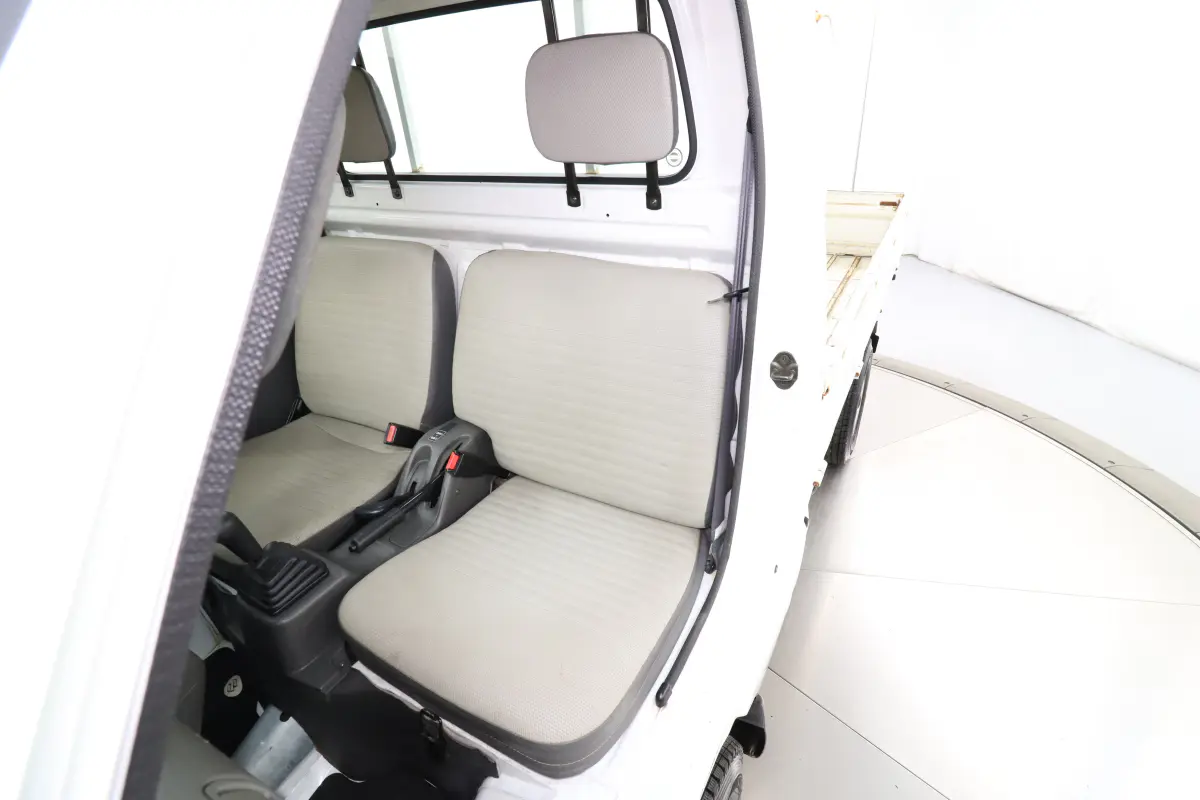 1997 Suzuki Carry Turbo Dump Bed, a white Kei Truck, for sale at Duncan Imports & Classic Cars in Christiansburg, VA (photo 23 of 59)