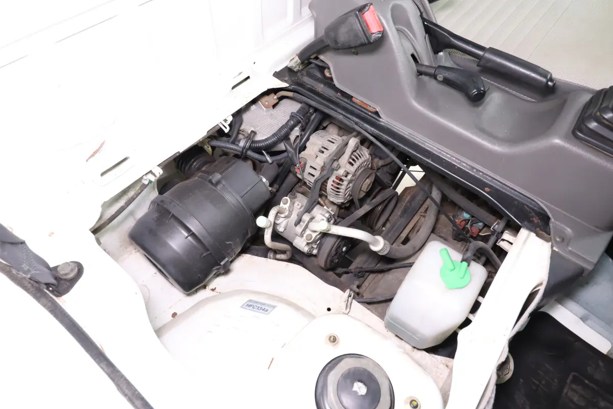 1997 Suzuki Carry Turbo Dump Bed, a white Kei Truck, for sale at Duncan Imports & Classic Cars in Christiansburg, VA (photo 26 of 59)