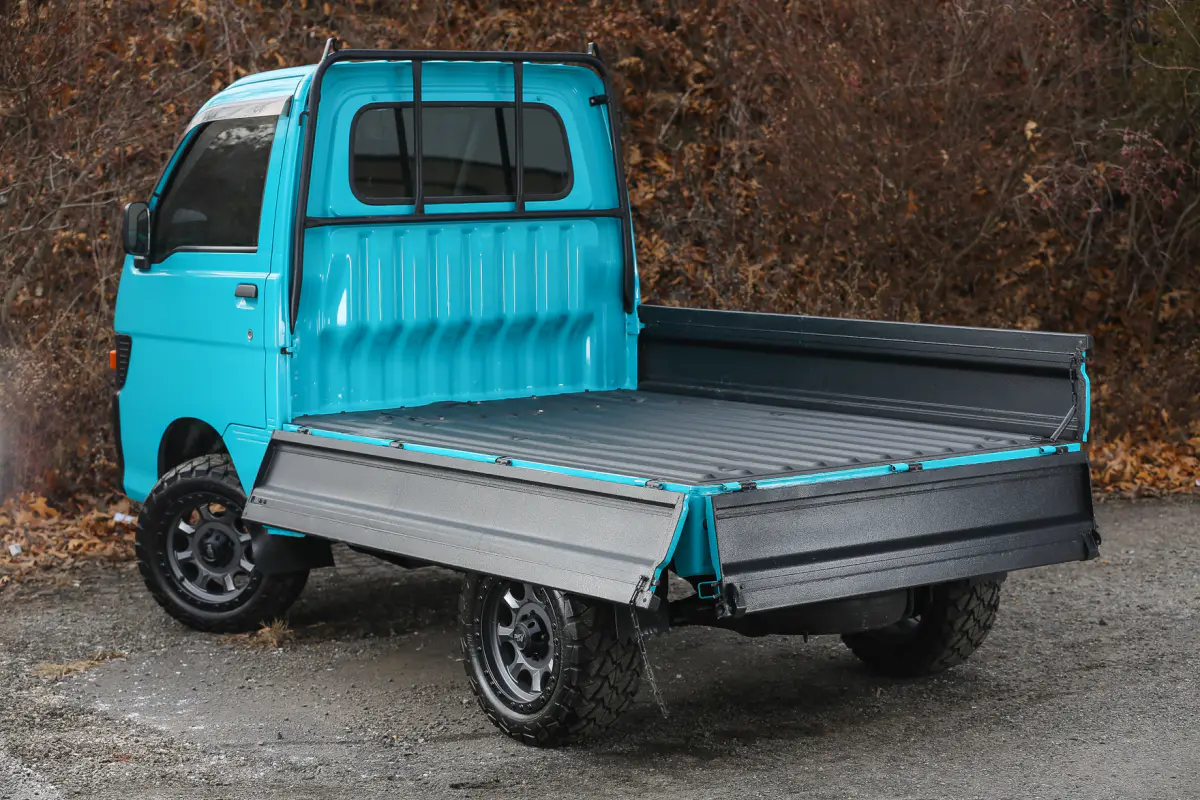 1998 Daihatsu Hijet 4WD, a Kei Truck, for sale at Street Legal Mini Trucks in Philadelphia, PA (photo 3 of 12)