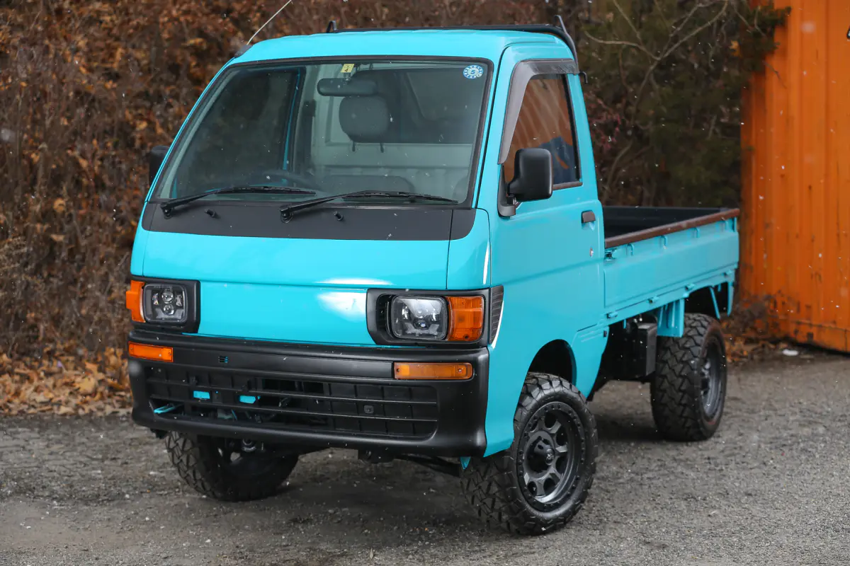 1998 Daihatsu Hijet 4WD, a Kei Truck, for sale at Street Legal Mini Trucks in Philadelphia, PA (photo 7 of 12)