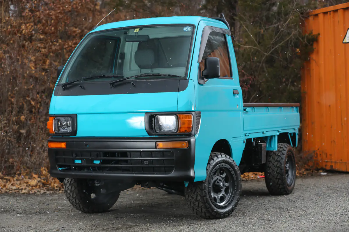 1998 Daihatsu Hijet 4WD, a Kei Truck, for sale at Street Legal Mini Trucks in Philadelphia, PA (photo 9 of 12)