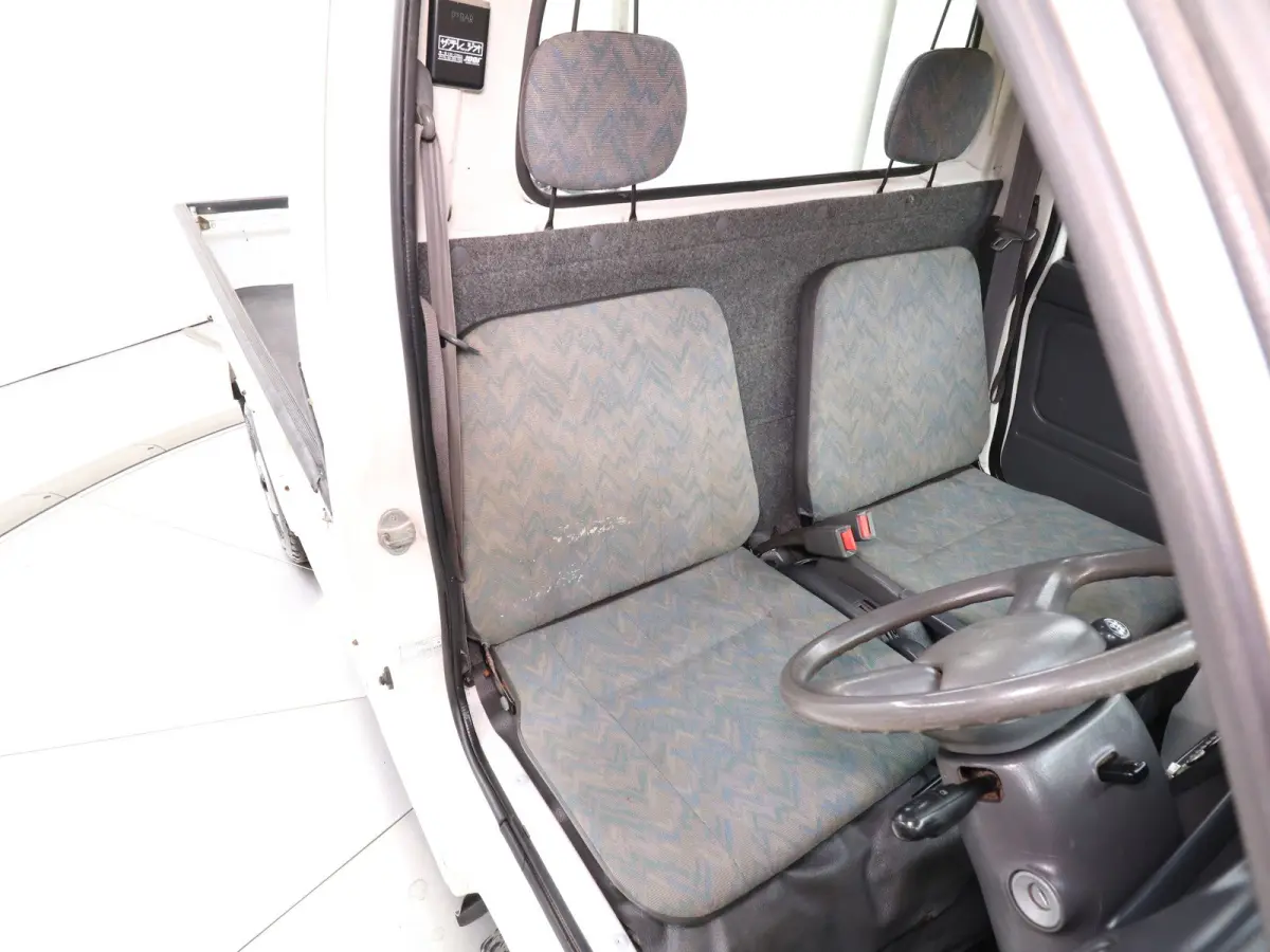 1998 Daihatsu Hijet High Roof, a white Kei Truck, for sale at Duncan Imports & Classic Cars in Christiansburg, VA (photo 15 of 50)