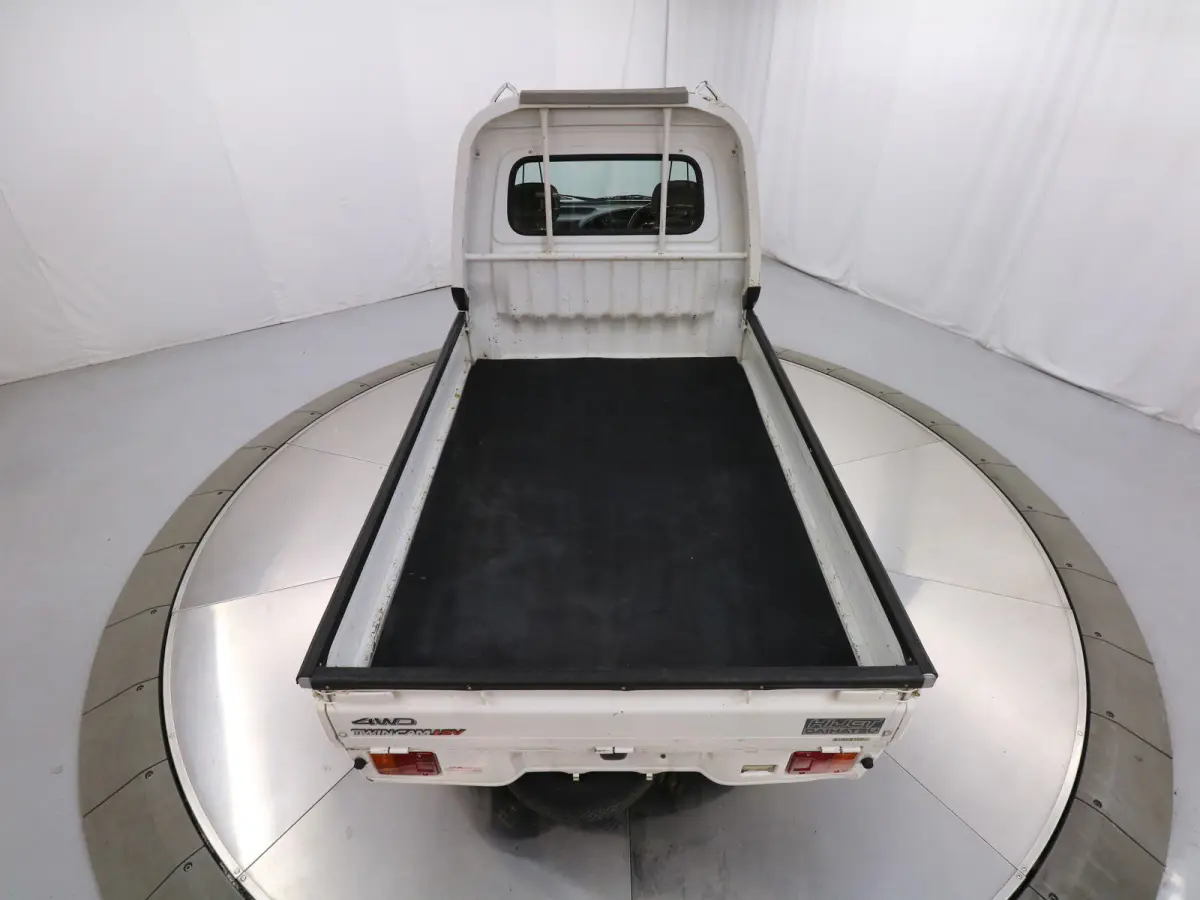 1998 Daihatsu Hijet High Roof, a white Kei Truck, for sale at Duncan Imports & Classic Cars in Christiansburg, VA (photo 37 of 50)