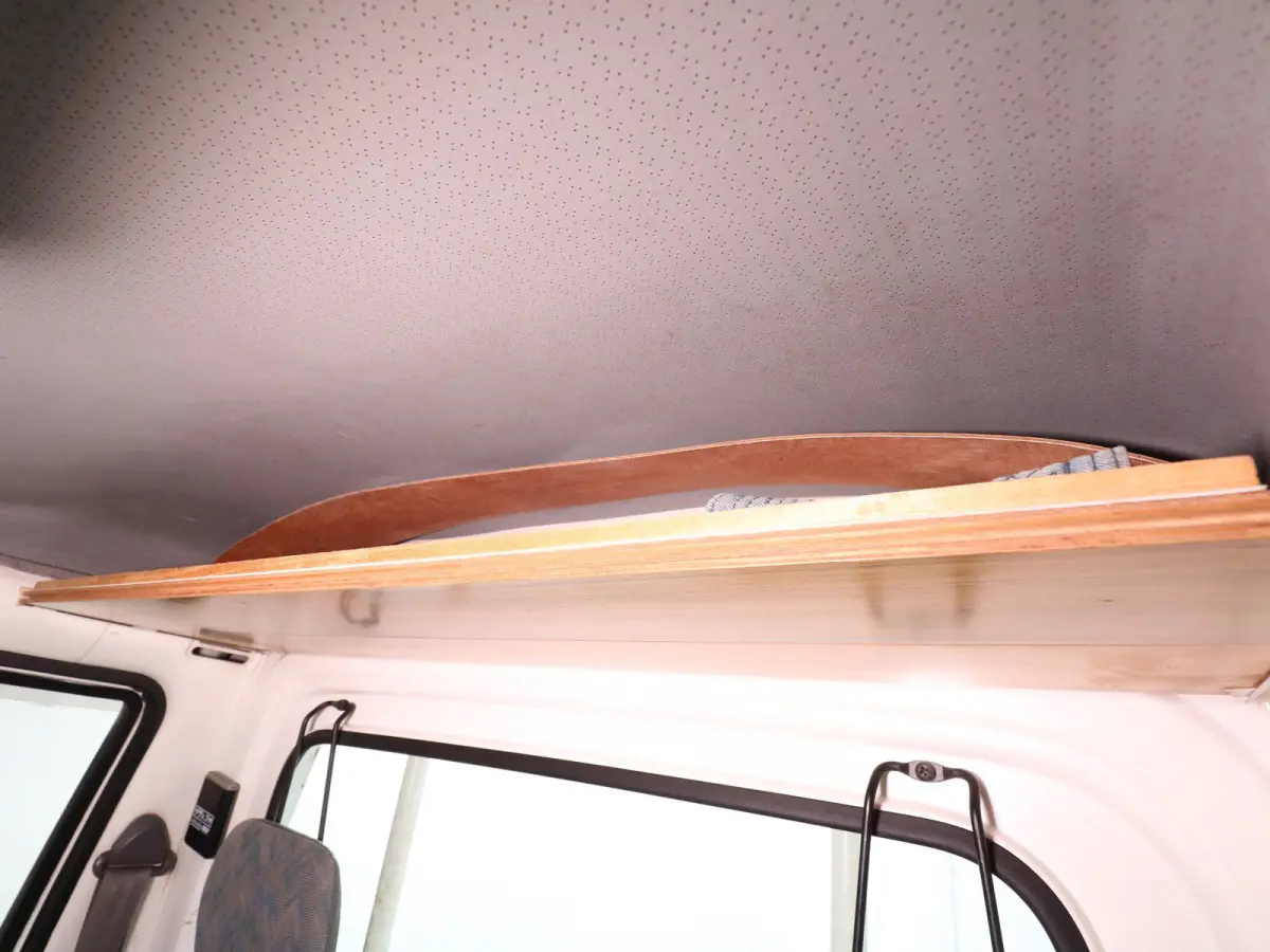 1998 Daihatsu Hijet High Roof, a white Kei Truck, for sale at Duncan Imports & Classic Cars in Christiansburg, VA (photo 39 of 50)