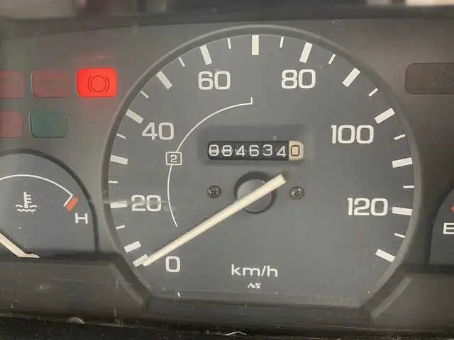 1998 Honda Acty, Automatic and AC, a Kei Truck, for sale at Sunshine Imports in Austin, TX (photo 10 of 12)
