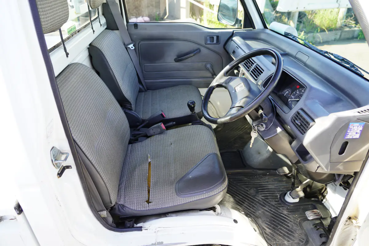 1998 Honda Acty, a Kei Truck, for sale at Northeast Auto Imports in Hudson, NH (photo 15 of 20)