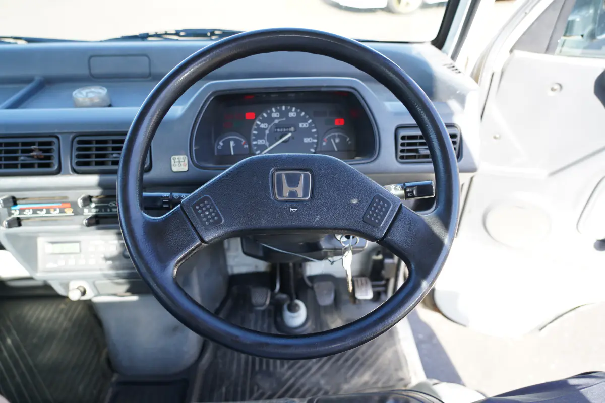 1998 Honda Acty, a Kei Truck, for sale at Northeast Auto Imports in Hudson, NH (photo 17 of 20)