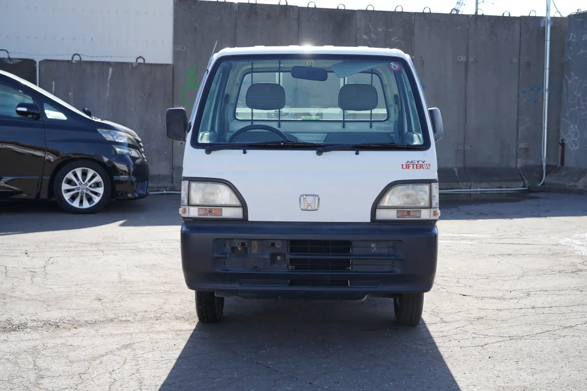 1998 Honda Acty, a Kei Truck, for sale at Northeast Auto Imports in Hudson, NH (photo 2 of 20)