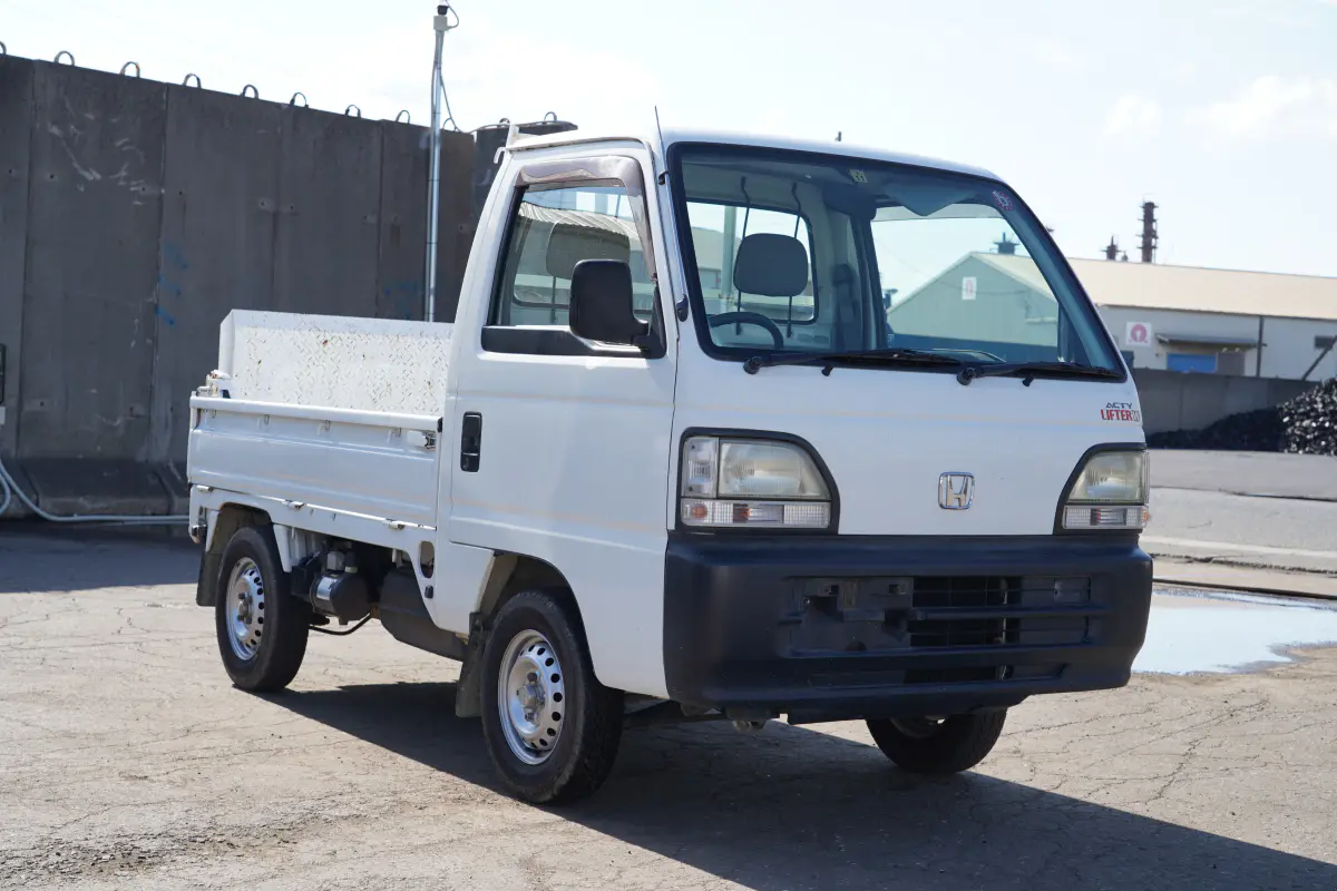 1998 Honda Acty, a Kei Truck, for sale at Northeast Auto Imports in Hudson, NH (photo 3 of 20)