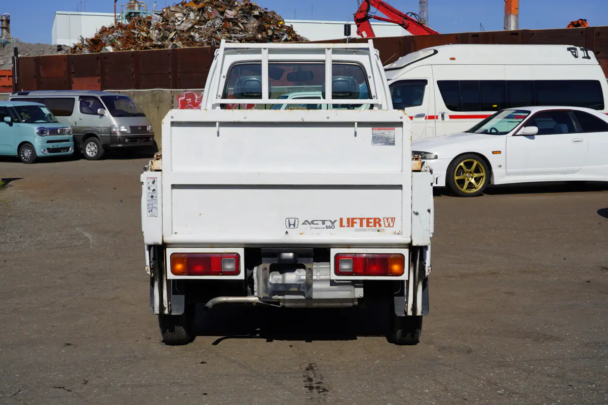 1998 Honda Acty, a Kei Truck, for sale at Northeast Auto Imports in Hudson, NH (photo 6 of 20)