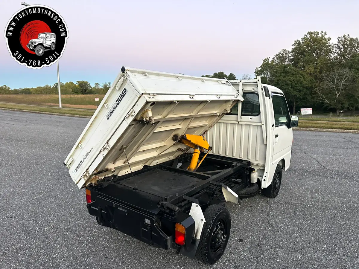 1998 Subaru Sambar 3-way Dump 4WD, a Kei Truck, for sale at Tokyo Motors DC in Boyds, MD (photo 8 of 12)
