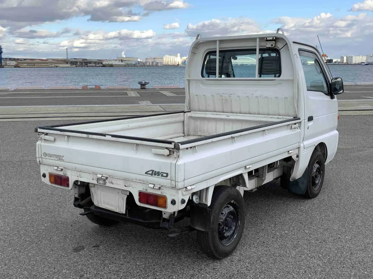 1998 Suzuki Carry, 4WD + AC, a Kei Truck, for sale at Sunshine Imports in Austin, TX (photo 4 of 12)
