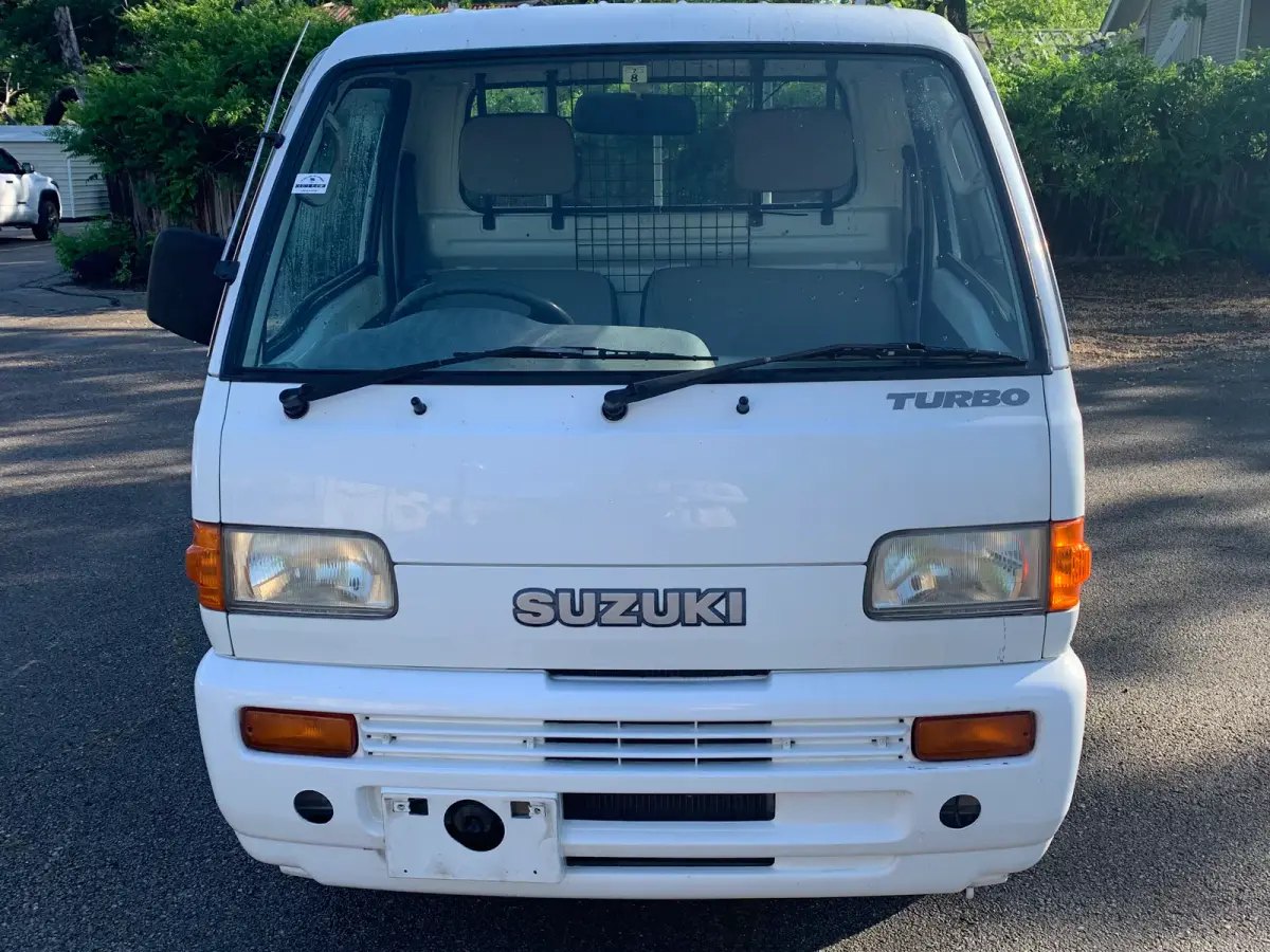 1998 Suzuki Carry, a Kei Truck, for sale at Sunshine Imports in Austin, TX (photo 5 of 8)