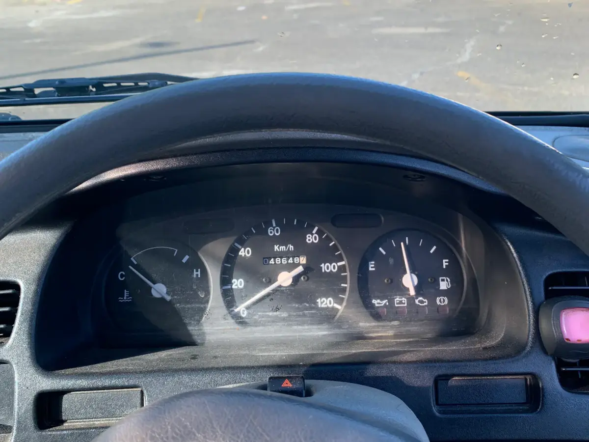 1998 Suzuki Carry, a Kei Truck, for sale at Sunshine Imports in Austin, TX (photo 8 of 8)