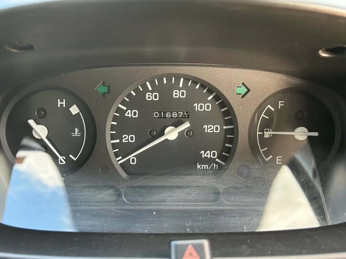 1999 Daihatsu Hijet, 2WD + AC, a Kei Truck, for sale at Sunshine Imports in Austin, TX (photo 9 of 9)