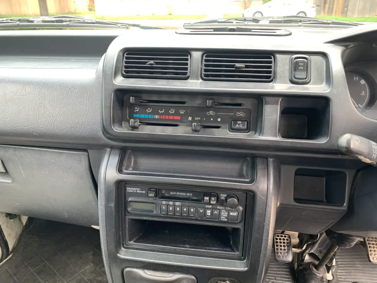 1999 Daihatsu Hijet, 4WD + AC, a Kei Truck, for sale at Sunshine Imports in Austin, TX (photo 7 of 11)