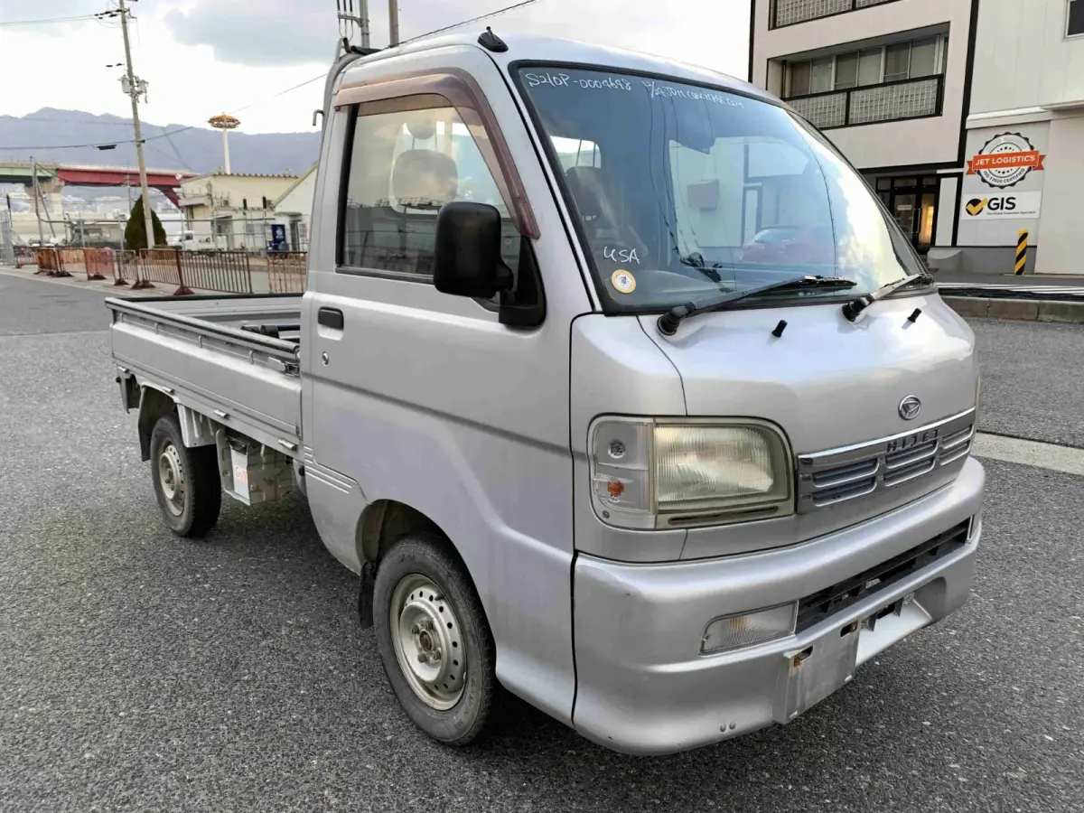 1999 Daihatsu Hijet, 4WD + AC, a Kei Truck, for sale at Sunshine Imports in Austin, TX (photo 1 of 12)