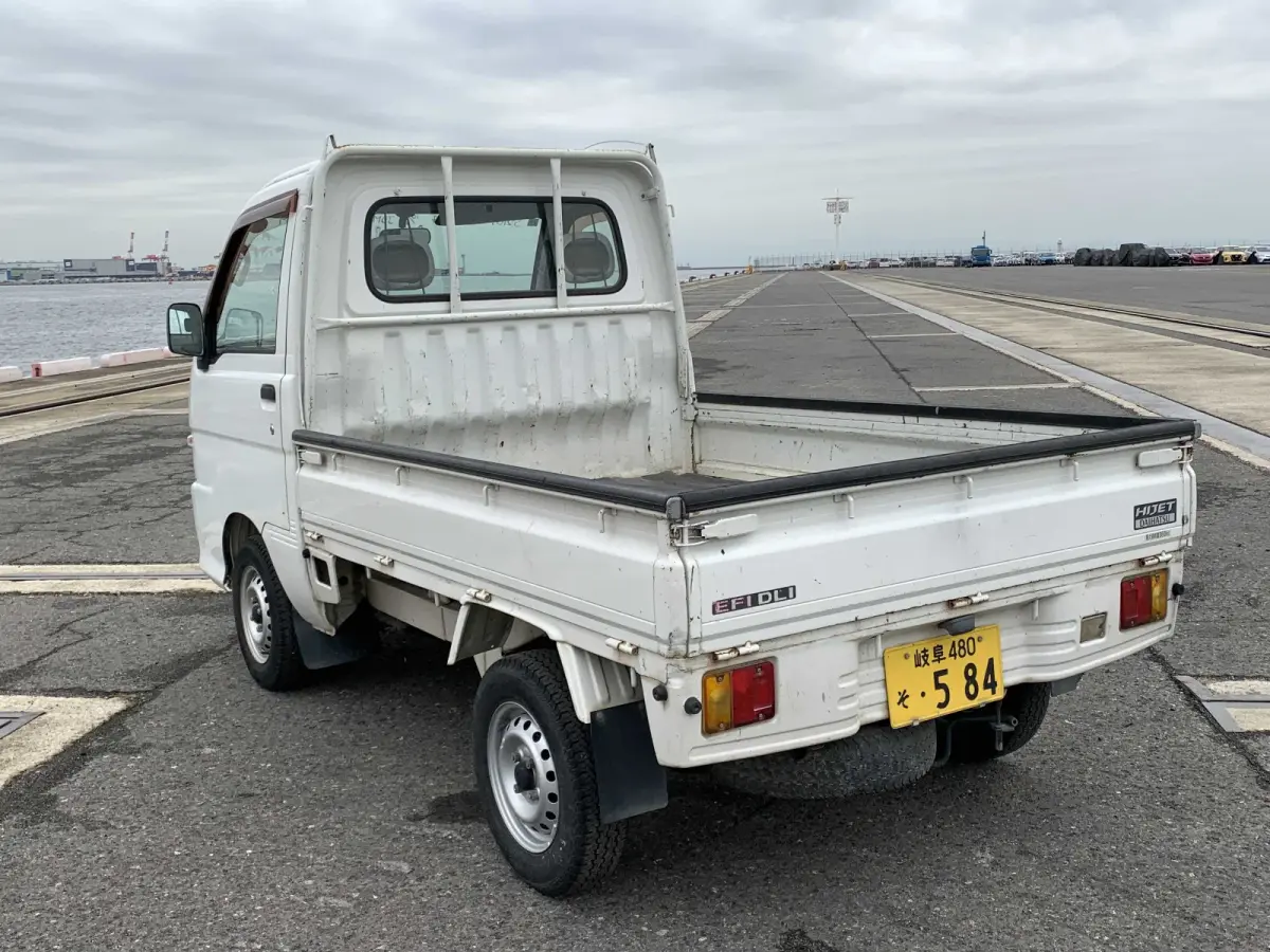 1999 Daihatsu Hijet, 4WD, a Kei Truck, for sale at Sunshine Imports in Austin, TX (photo 3 of 12)