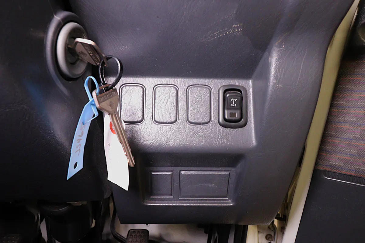 White 1999 Daihatsu Hijet 4x4 Kei Truck, ignition with keys and switch, for sale at Duncan Imports in Christiansburg, VA