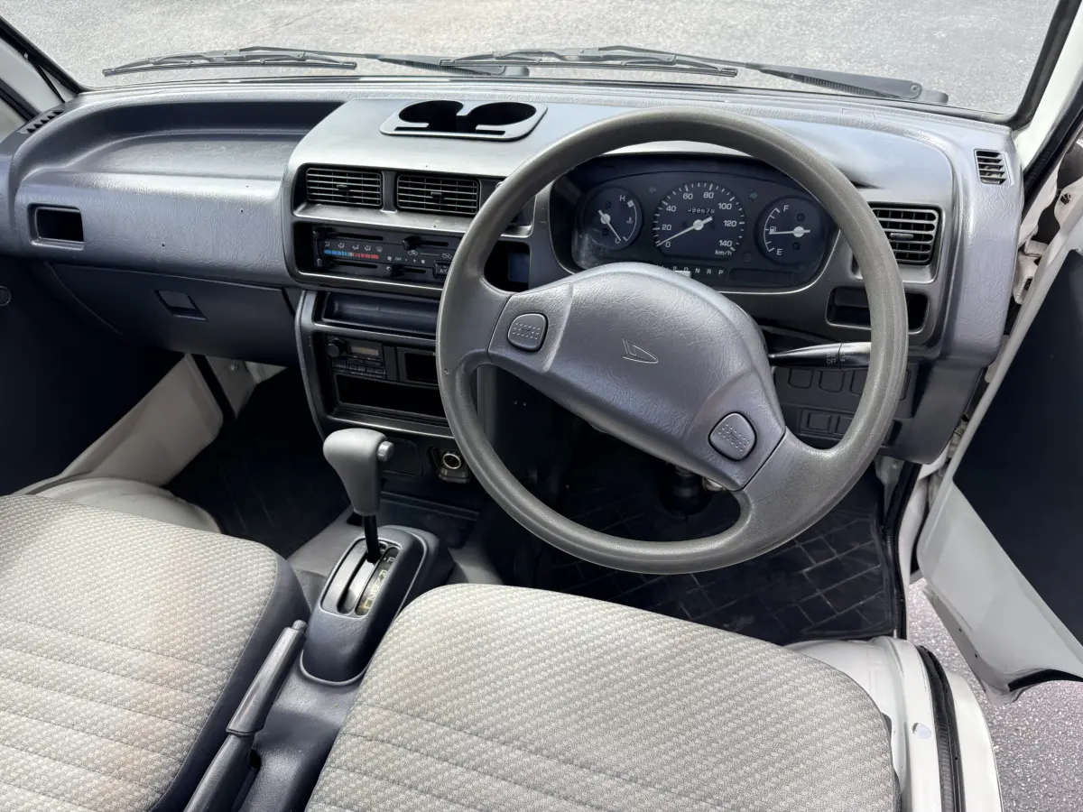 1999 Daihatsu HiJet Kei Truck, for sale at Japan Car FL in Oldsmar, FL (photo 14 of 16)
