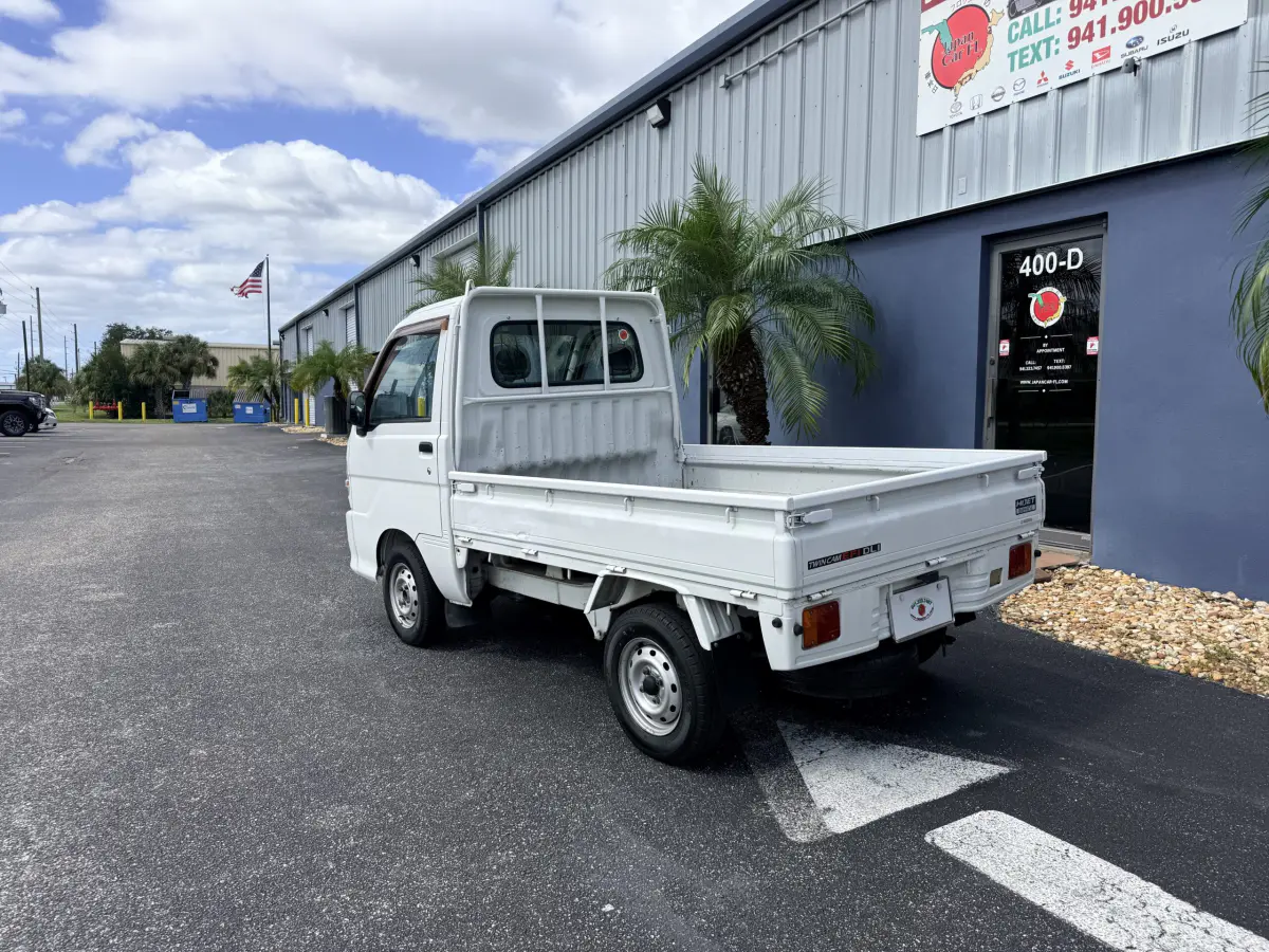 1999 Daihatsu HiJet Kei Truck, for sale at Japan Car FL in Oldsmar, FL (photo 5 of 16)