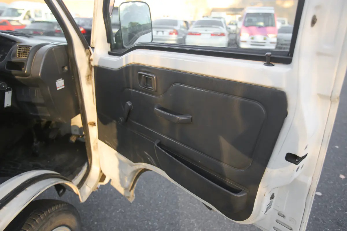 1999 Daihatsu Hijet Panel Truck, a Kei Truck, for sale at Street Legal Mini Trucks in Philadelphia, PA (photo 7 of 12)