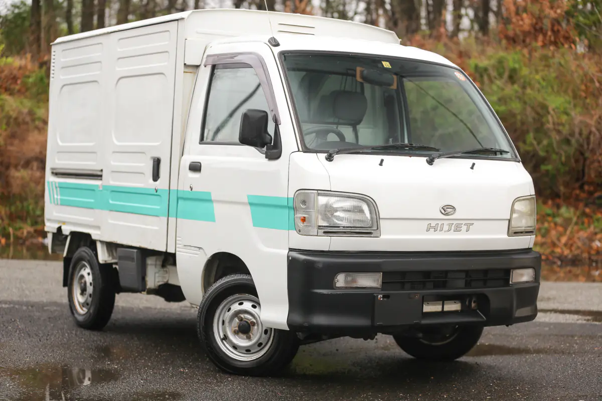 1999 Daihatsu Hijet Panel Truck, a Kei Truck, for sale at Street Legal Mini Trucks in Philadelphia, PA (photo 10 of 12)
