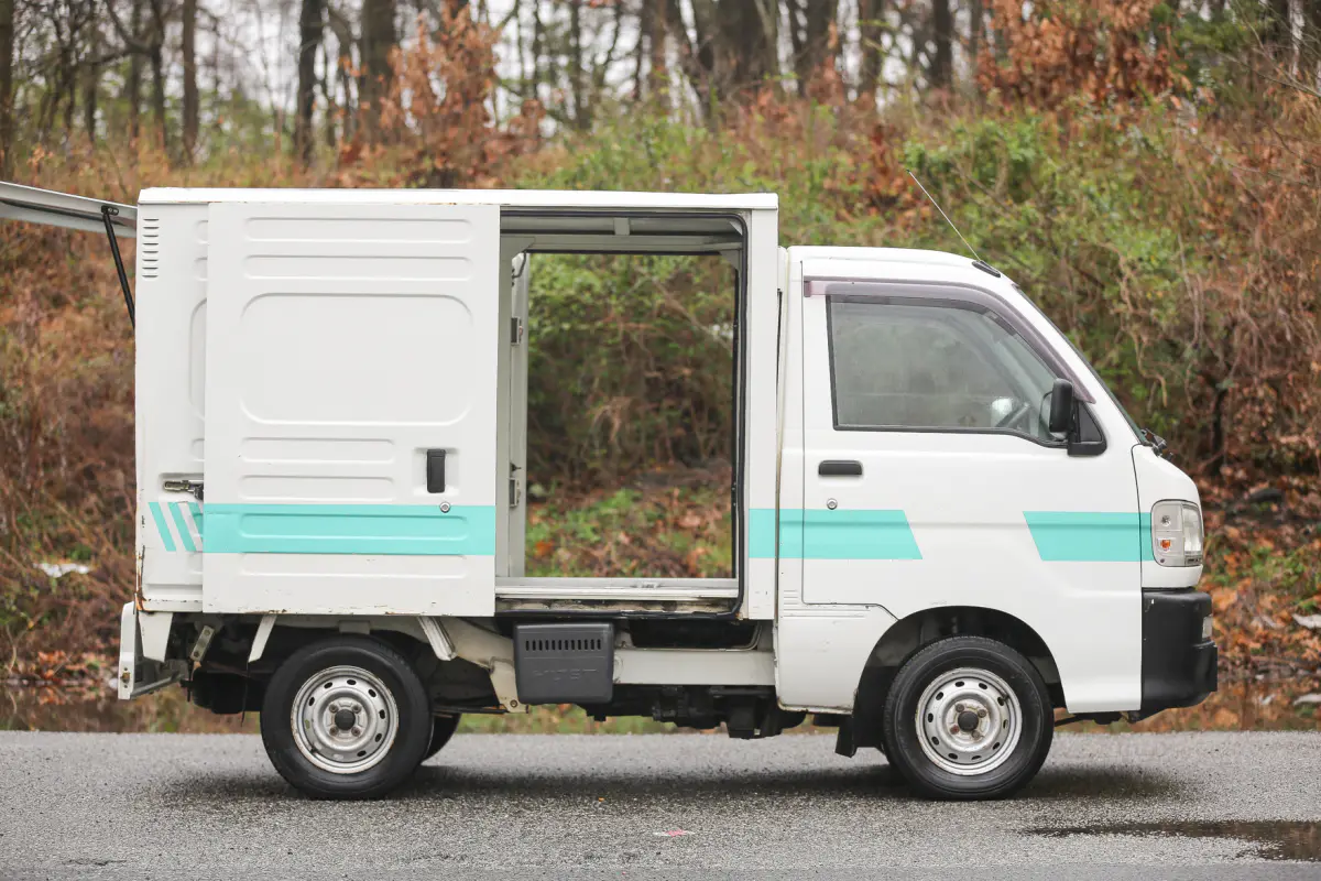 1999 Daihatsu Hijet Panel Truck, a Kei Truck, for sale at Street Legal Mini Trucks in Philadelphia, PA (photo 5 of 12)