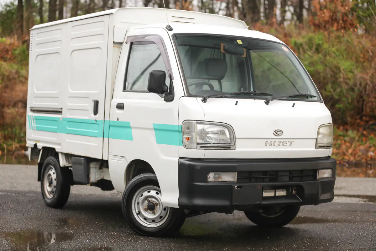 1999 Daihatsu Hijet Panel Truck, a Kei Truck, for sale at Street Legal Mini Trucks in Philadelphia, PA (photo 9 of 12)
