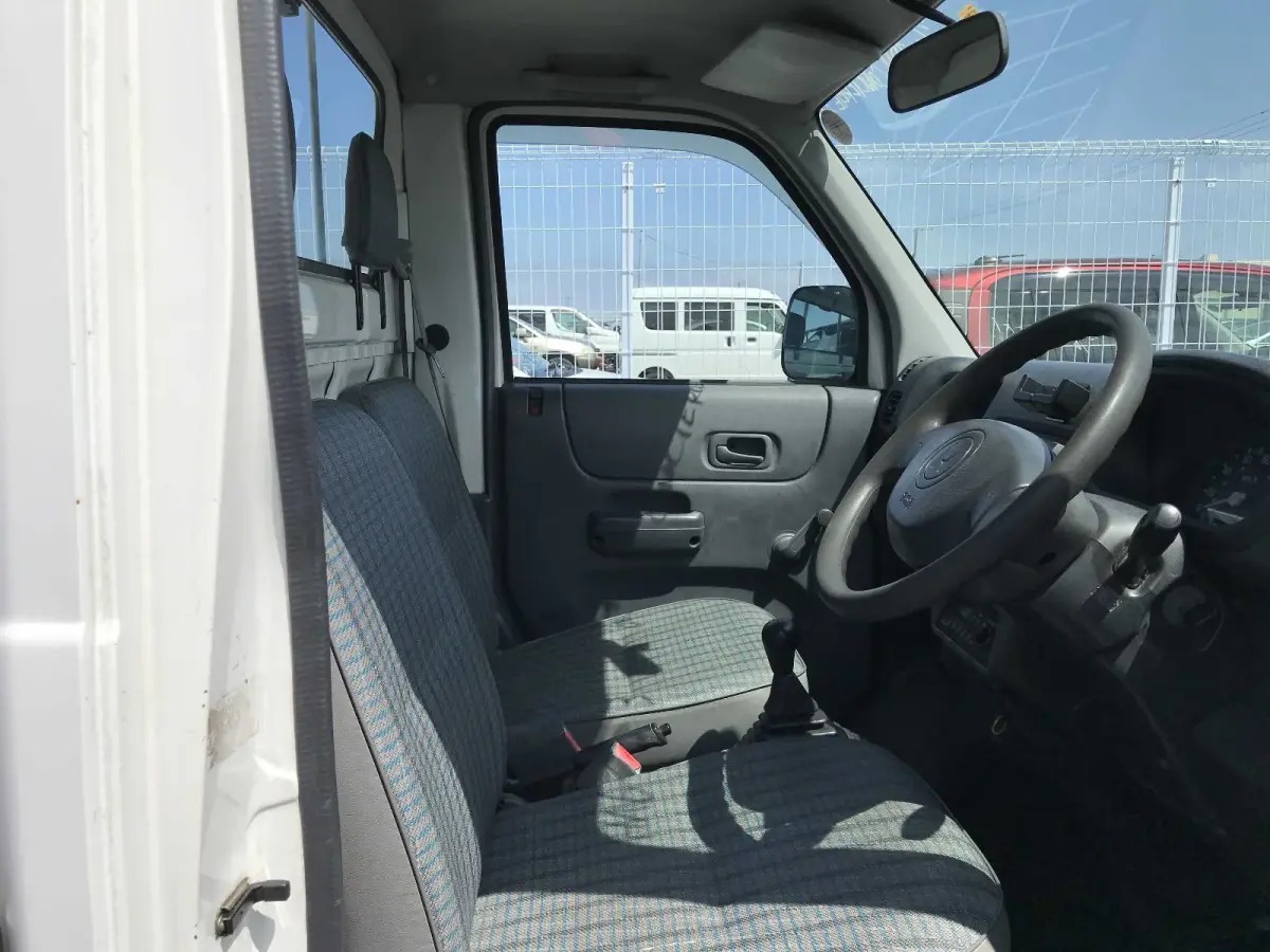 1999 Honda Acty, 2WD and AC, a Kei Truck, for sale at Sunshine Imports in Austin, TX (photo 7 of 8)