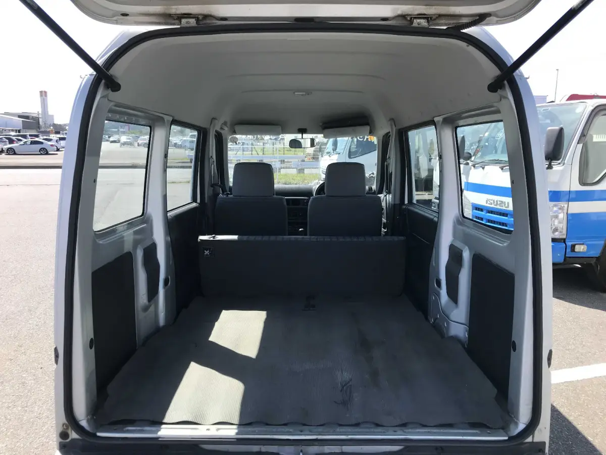 1999 Honda Acty, 2WD and AC, a Kei Truck, for sale at Sunshine Imports in Austin, TX (photo 5 of 11)