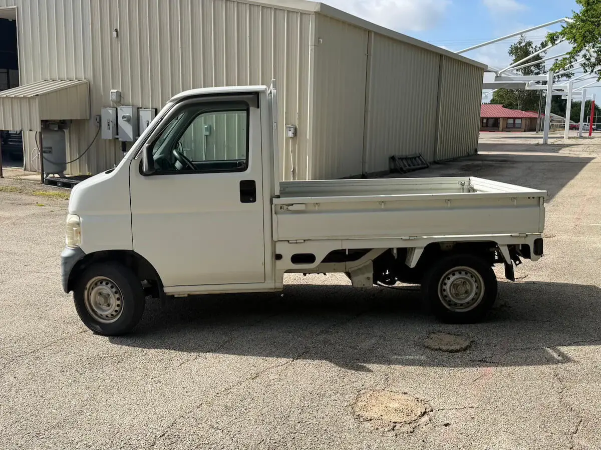 1999 Honda ACTY 4WD, a white off-road Kei Truck, for sale at Weatherford Mini Trucks in Weatherford, TX (photo 5 of 10)