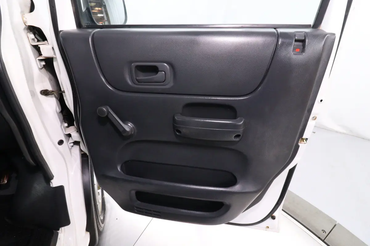 1999 Honda Acty, a white Kei Truck, for sale at Duncan Imports & Classic Cars in Christiansburg, VA (photo 20 of 60)