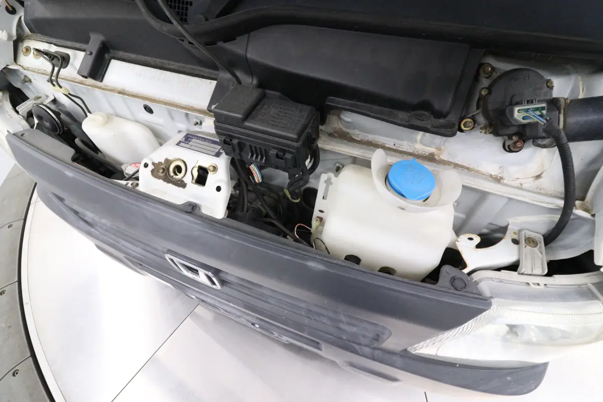 1999 Honda Acty, a white Kei Truck, for sale at Duncan Imports & Classic Cars in Christiansburg, VA (photo 23 of 60)