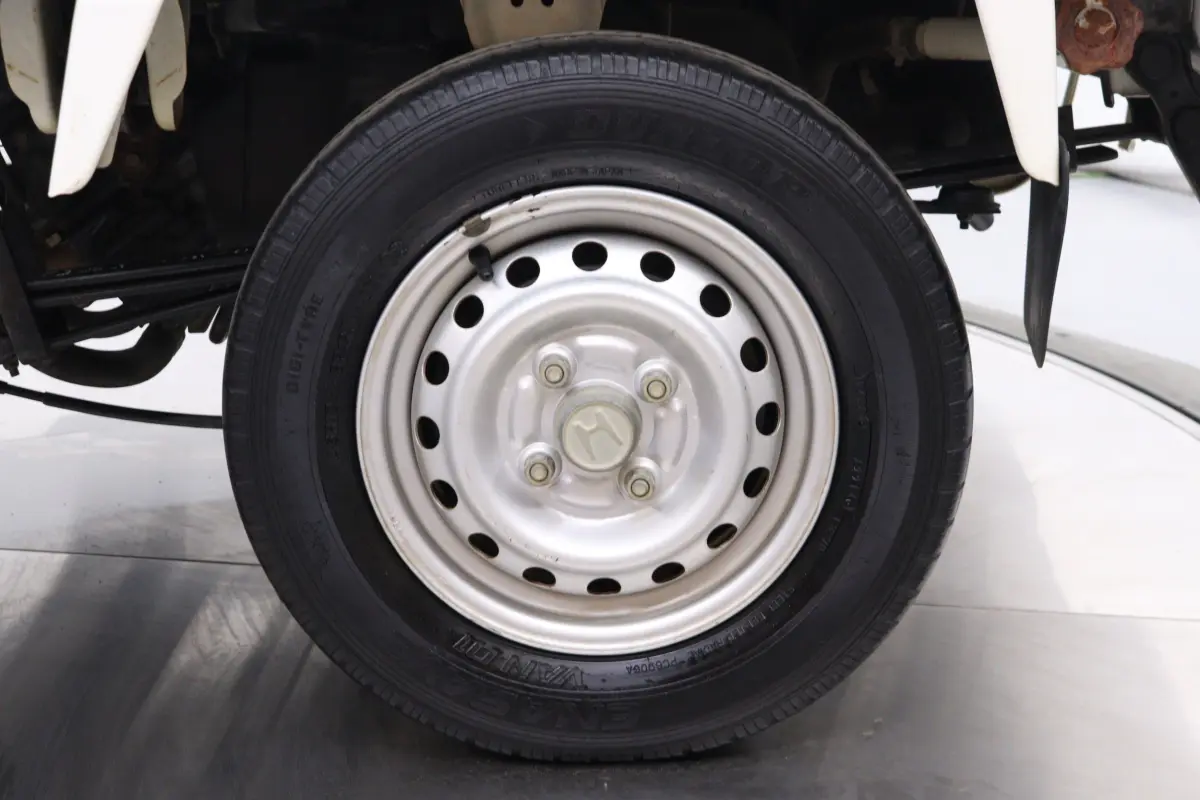 1999 Honda Acty, a white Kei Truck, for sale at Duncan Imports & Classic Cars in Christiansburg, VA (photo 29 of 60)
