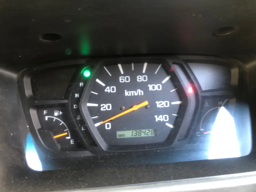1999 Mitsubishi Minicab 4x4 Kei Van, instrument cluster, for sale at Fun Karz in North Little Rock, AR
